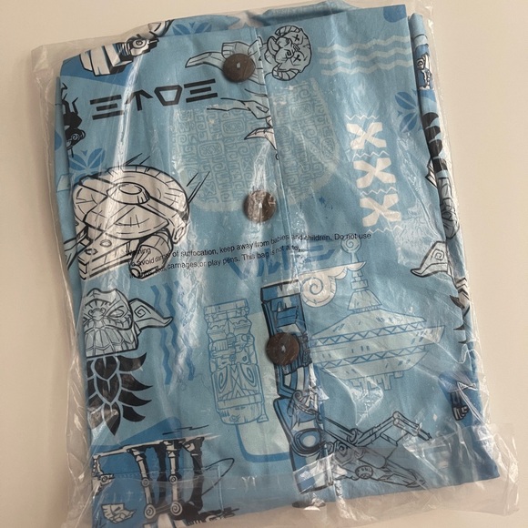 Star Wars Button Up - Picture 2 of 2